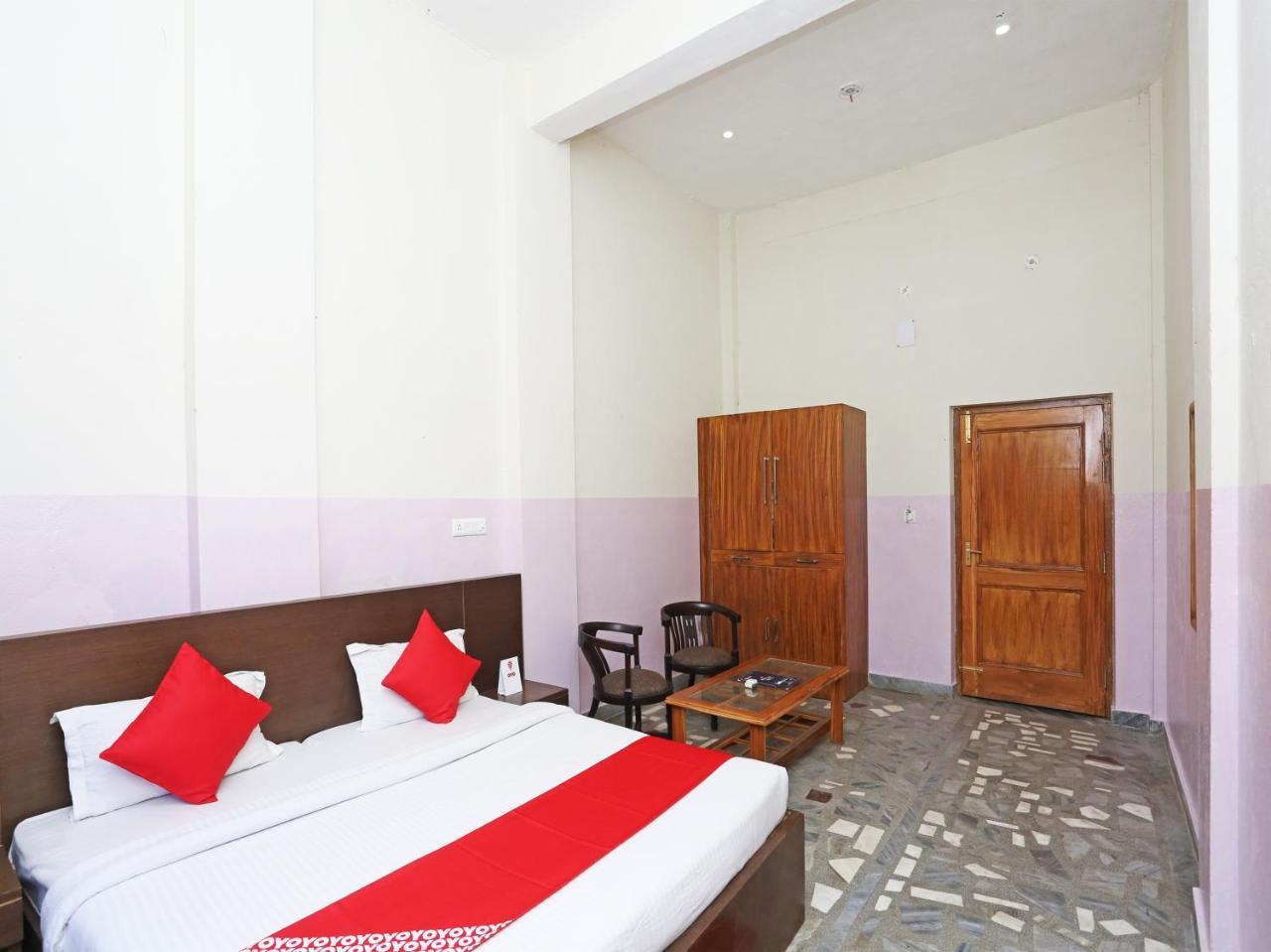 Oyo 19638 Hotel Jay Continental Almora Bagian luar foto